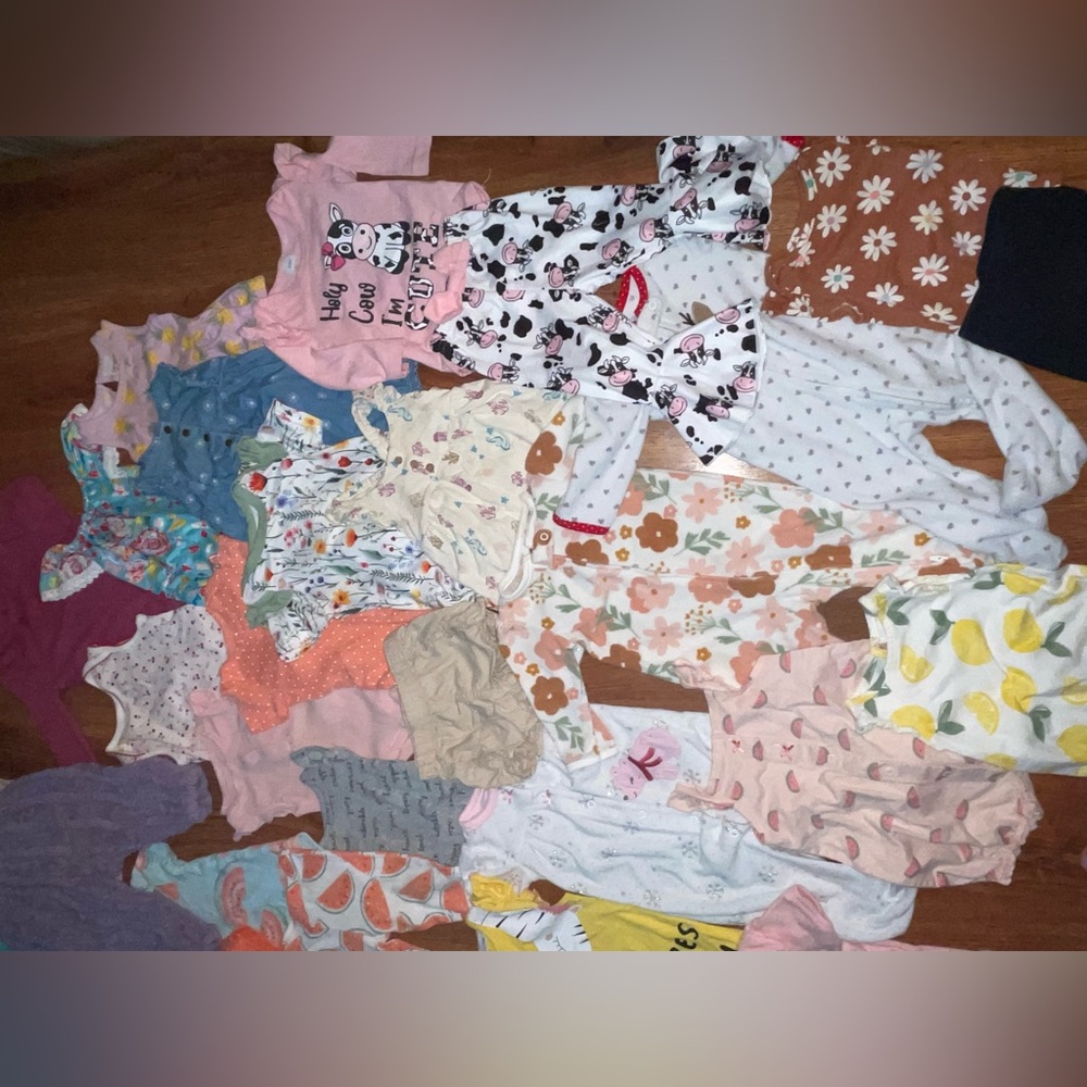 Baby girl clothes bundle - Picture 2 of 8